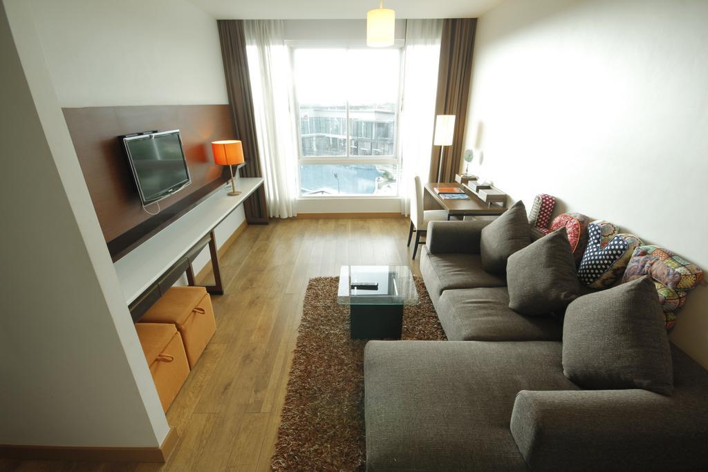 Prajaktra Design Hotel Udon Thani Bagian luar foto